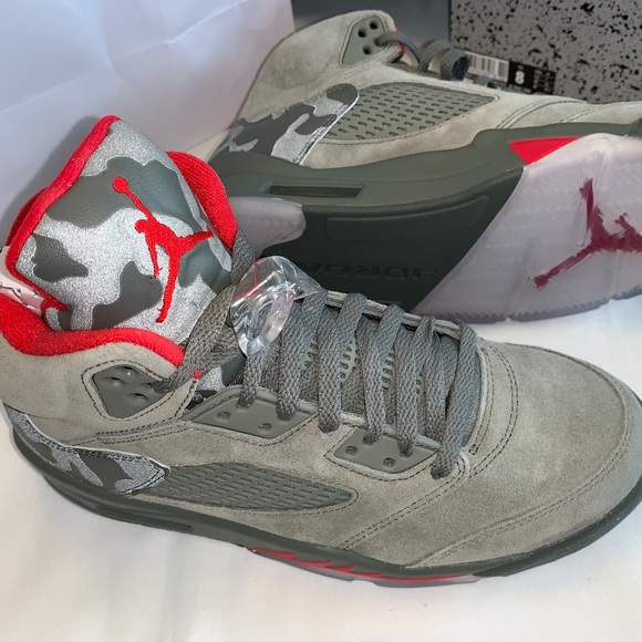 [SOLD] NWT Jordan 5 Retro P51 Camo. - Picture 3 of 6